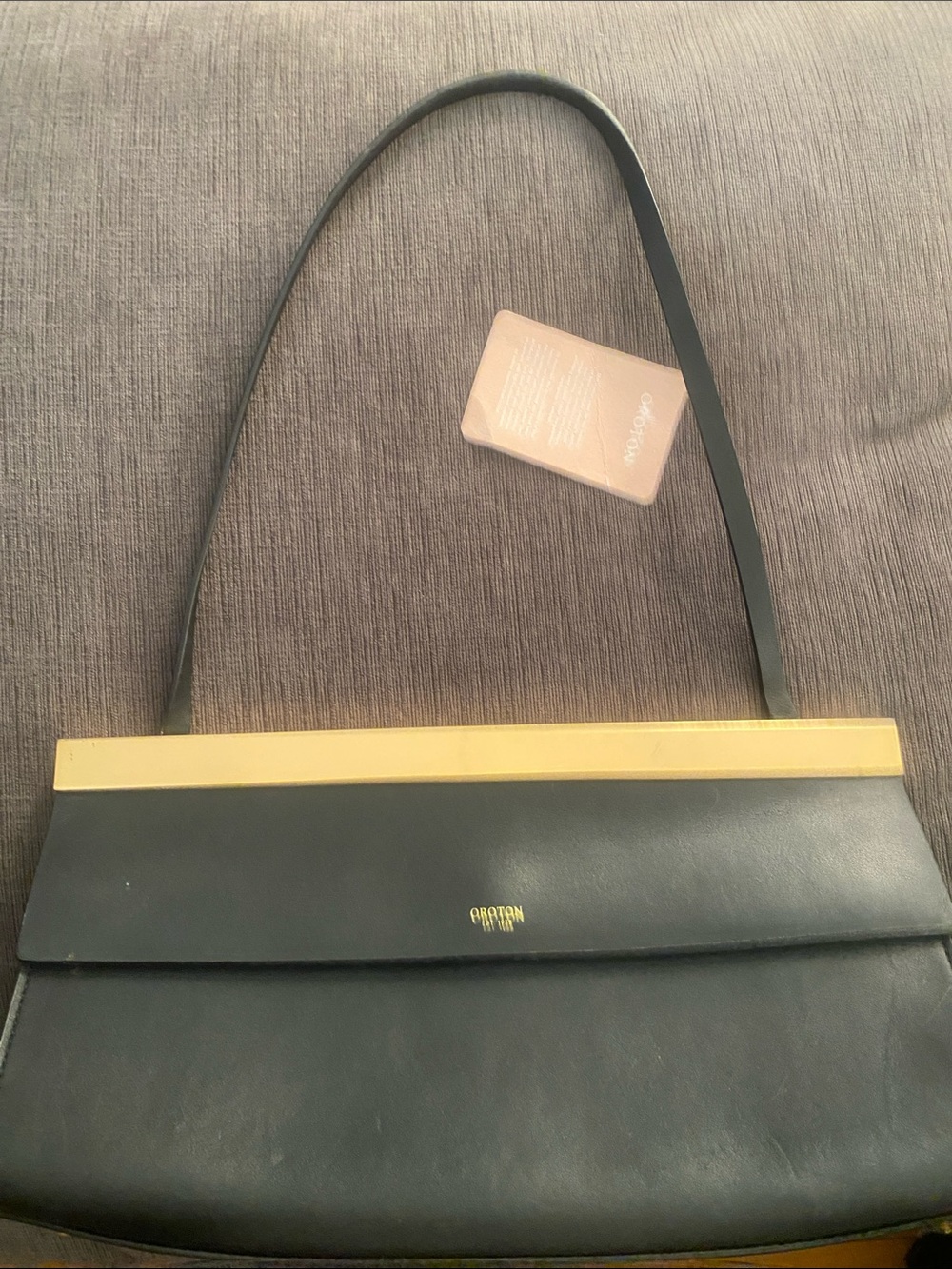 Oroton Classic Leather Shoulder Bag
